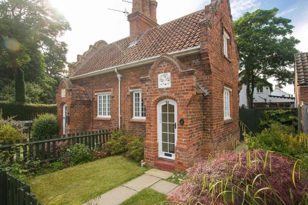Cosy Cottage Old Clee エクステリア 写真